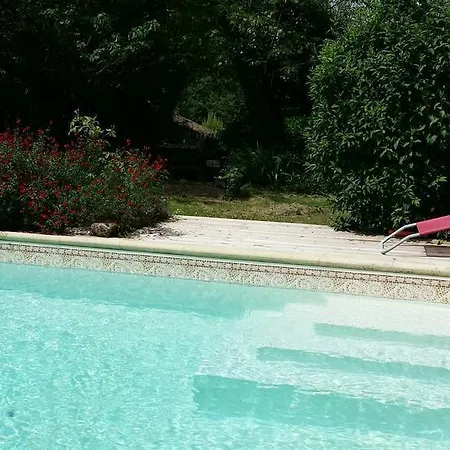 D'hotes En Vallee Du Lot Bed & Breakfast *